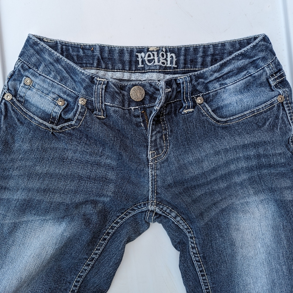 Reign skinny jeans size 3 short